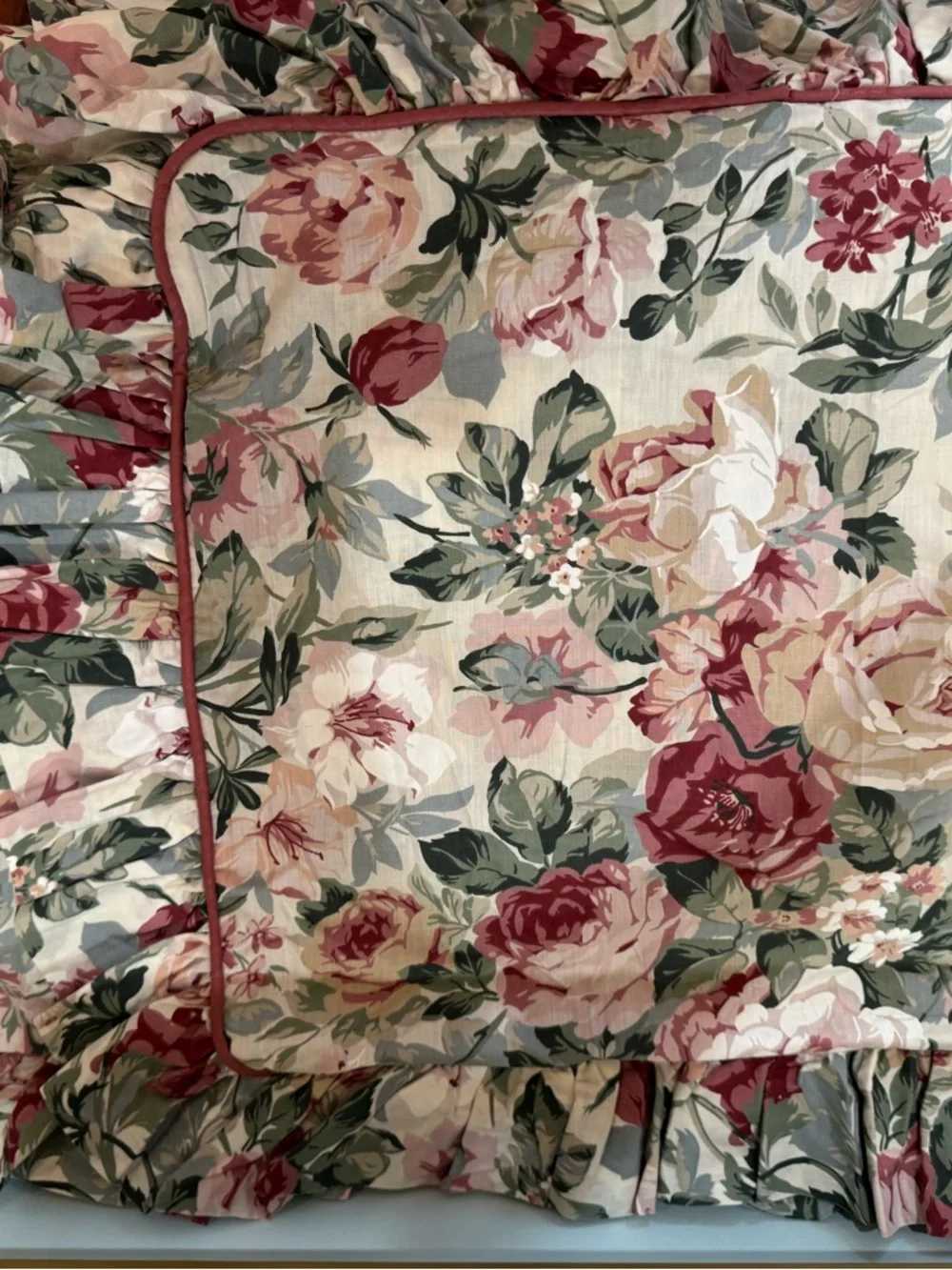 Floral Ruffled medium weight comforter - Cream, Rose & Green